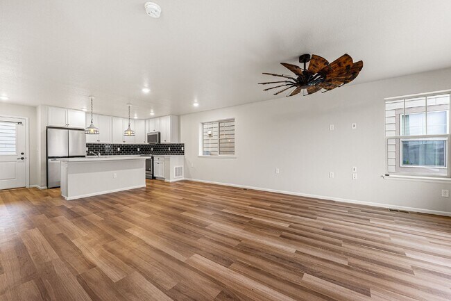 Building Photo - Charming 3-Bedroom Home in Thornton with Spacious Layout and Modern Amenities!