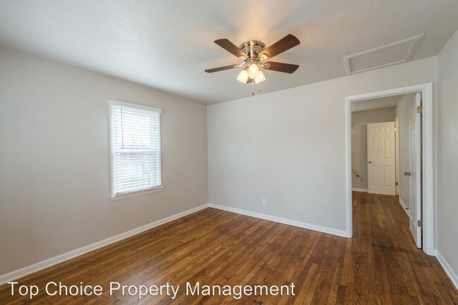 Foto del edificio - 1816 1/2 NW 37th St