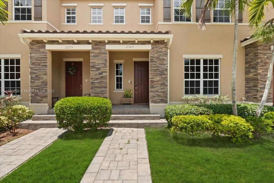 Foto principal - 17165 SW 94th St