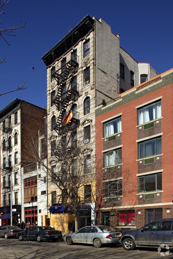 Primary Photo - 58 E First St