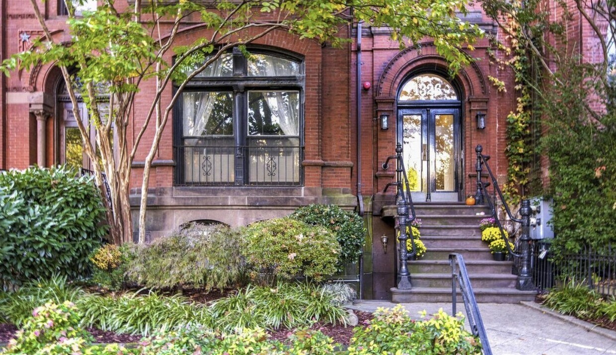 Photo - 1326 Vermont Ave NW (Washington, DC)