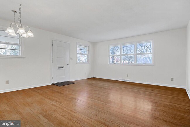 Building Photo - 2801 Harvard Ave