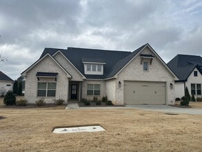 Building Photo - 2555 Farmville Lks Dr