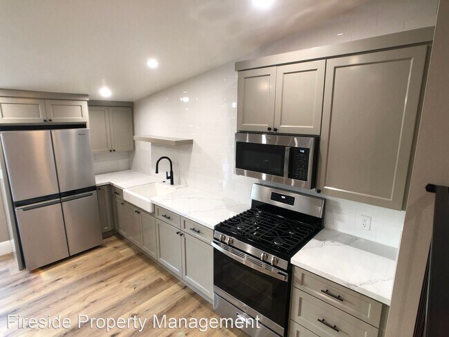 Foto del edificio - 13085 Monterey Rd