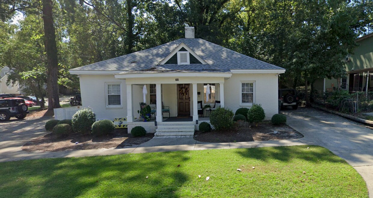 Primary Photo - Grid House for rent!