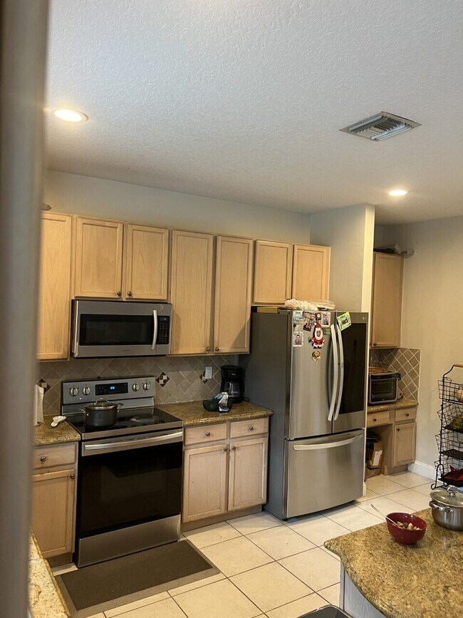 Foto del edificio - 11320 Edgewater Cir