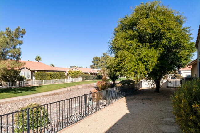 Building Photo - 11115 E Bellflower Ct