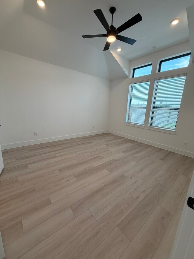 Building Photo - 24126 Prairie Crabapple Ct