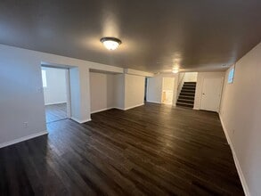 Building Photo - 801 S 13th Ave