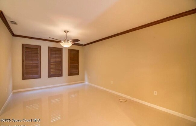 Building Photo - 1375 Lara Cir