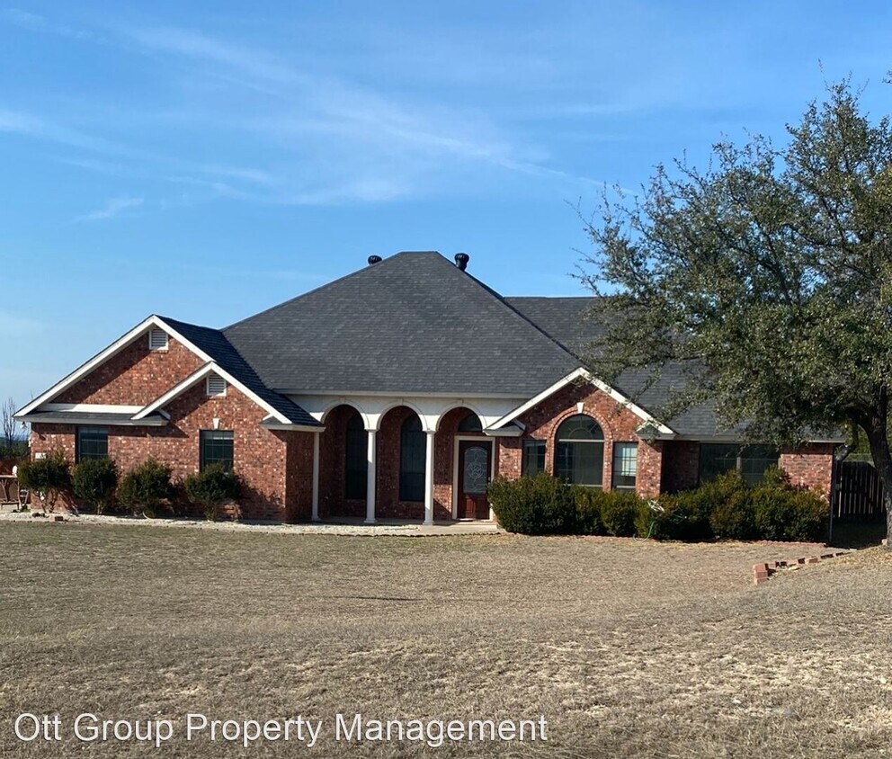 Primary Photo - 4 br, 2.5 bath House - 2301 Big Divide Rd