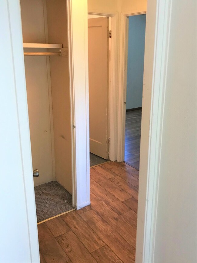 Foto del edificio - 728/730 Lee Ct.