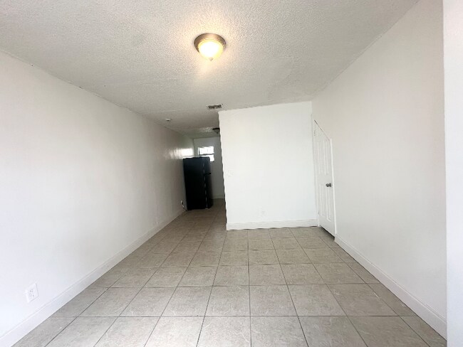 Foto del edificio - 1469 NW 2nd Ave