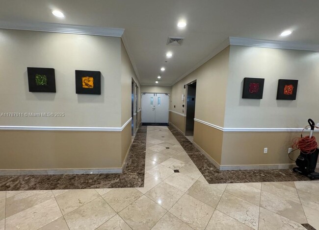 Building Photo - 117 NW 42nd Ave