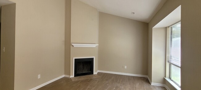 Building Photo - 2809 Seclusion Ct