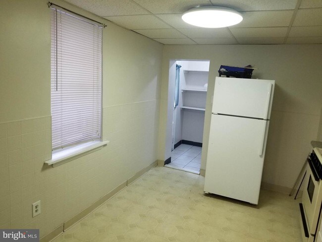 Foto del edificio - 2449 S American St