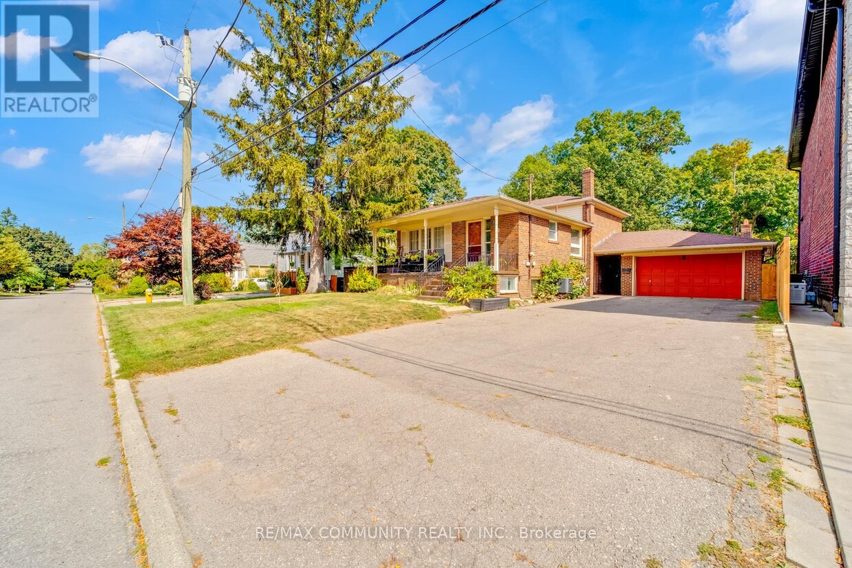 Primary Photo - 11 Presley Ave