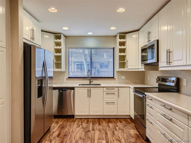 Foto del edificio - 1383 Briar Cir