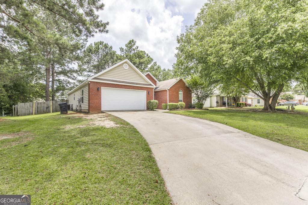 Foto principal - 215 Wingfield Way