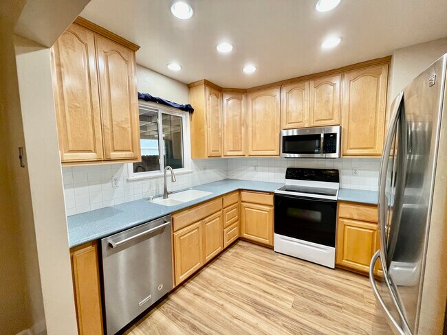 Kitchen Aid Dishwasher and Electric Stove - 4805 Beatty Dr
