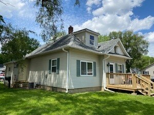 Primary Photo - 1202 W Church St