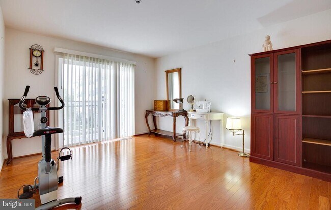Foto del edificio - 3009 Chesapeake Dr