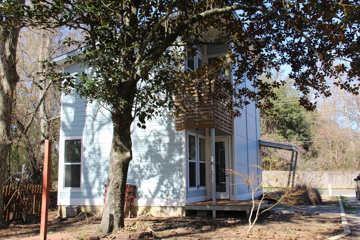 Primary Photo - 401 Arceneaux Rd