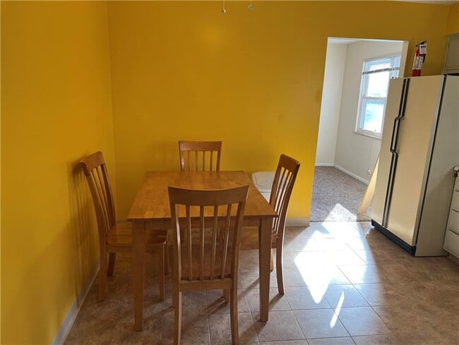 Building Photo - 124 Longvue Dr