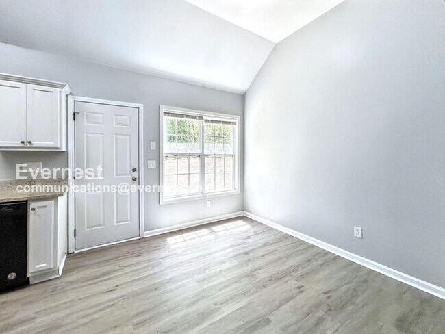 Foto del edificio - 1827 Belcher Pl SW