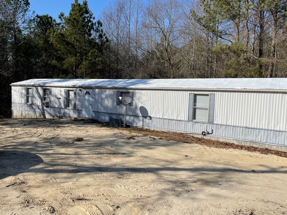 Foto principal - 3 bed, 2 bath mobile home located in Cando...