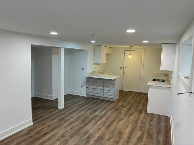 Foto del edificio - 5523 N Major Ave