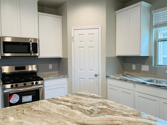 Foto del edificio - 17727 Chartertree Ln