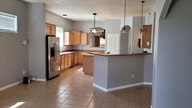 Foto del edificio - 2224 Mayapan Rd SE