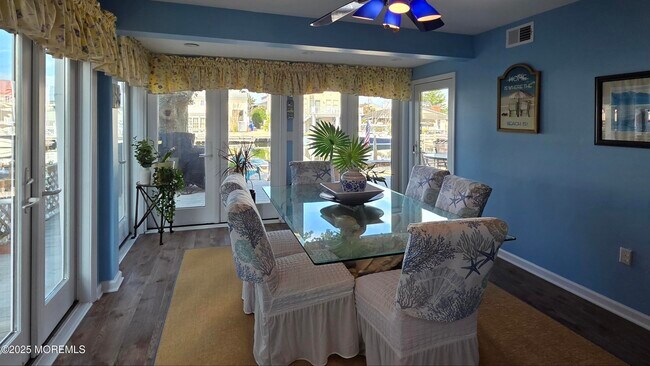 Foto del edificio - 118 Alhama Dr