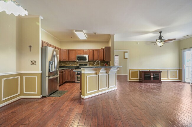 Building Photo - 3902 N Sagamore Dr
