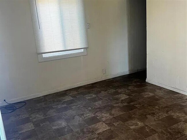 Building Photo - sweet home in Phoenix