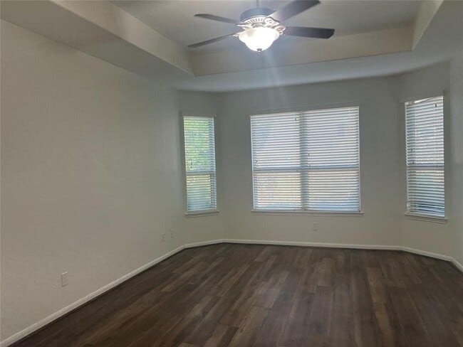 Building Photo - 6030 Clymer Mdw