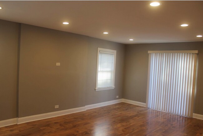 Building Photo - 3170 Landwehr Rd