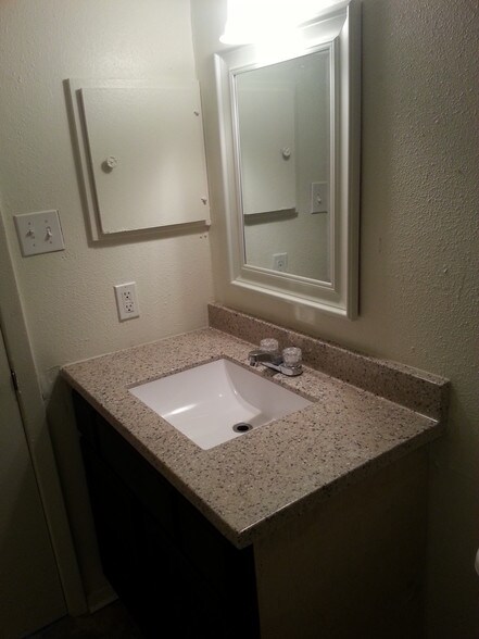 Bathroom Sinks Jackson Ms camelot apartments rentals - jackson, ms | apartments Bathroom Sinks Jackson Ms camelot apartments rentals - jackson, ms | apartments