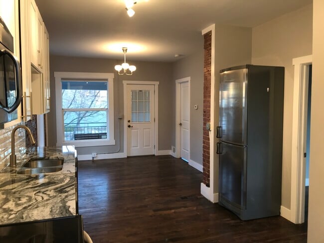 Building Photo - 529 Cherokee Street