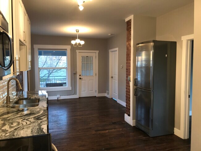 Foto del edificio - 529 Cherokee Street