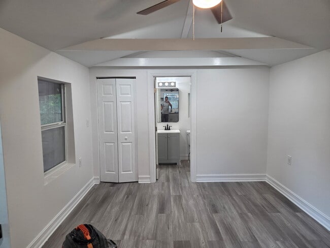 Building Photo - 5034 2nd Ave S