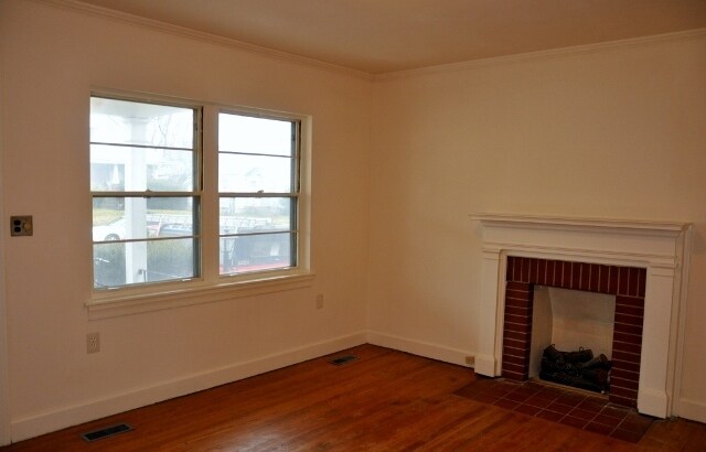 Building Photo - 412 Pyke Rd
