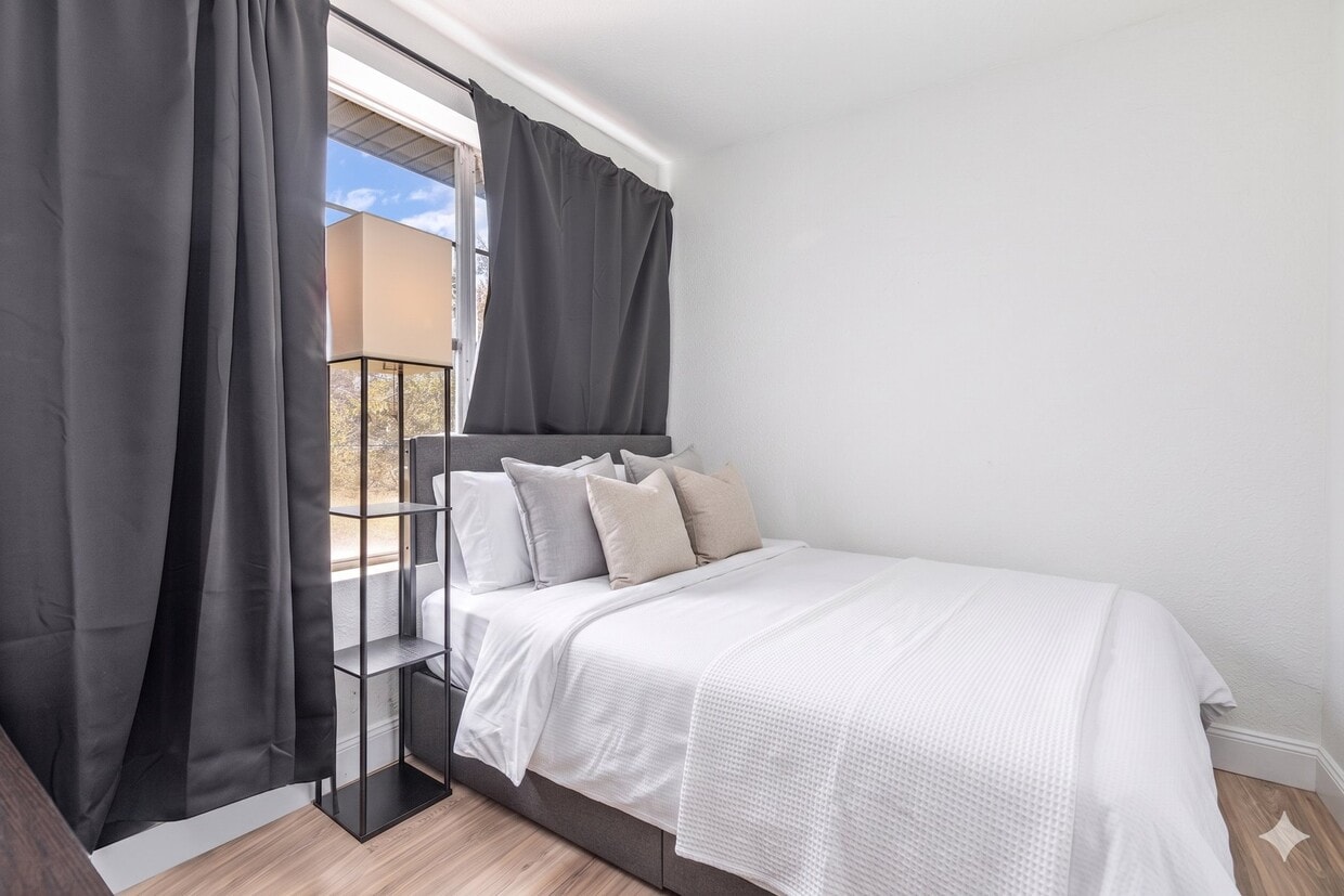 Photo - 733 Tarpon Ave (Sarasota, FL)