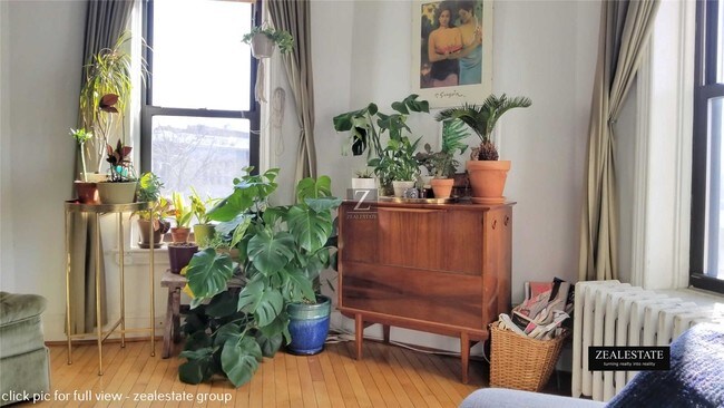Foto del edificio - 449 1st St