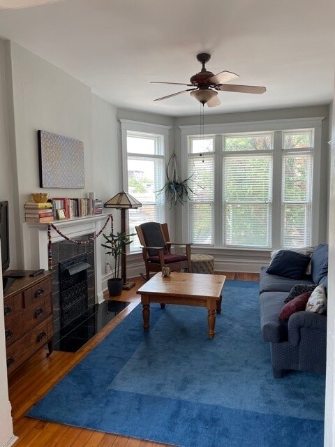 Foto del edificio - 2019 N Mozart St