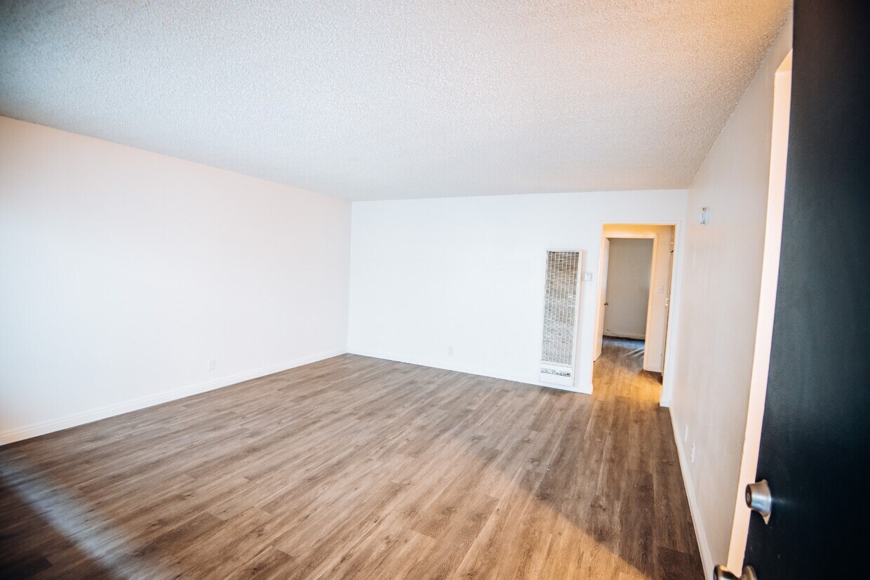 Foto principal - 918 Daisy Ave