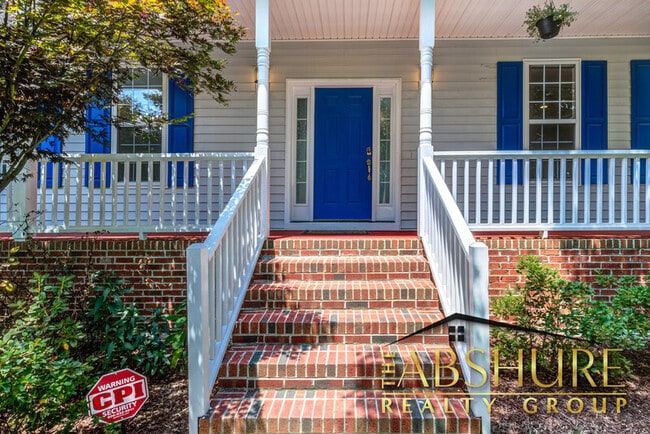 Building Photo - 306 Gingergate Dr