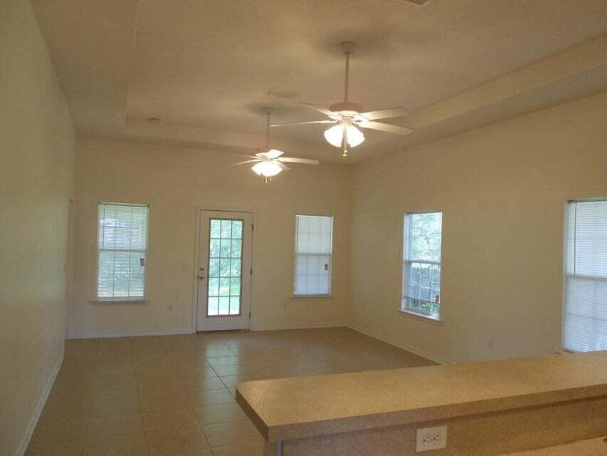 Primary Photo - 713 N Park Blvd