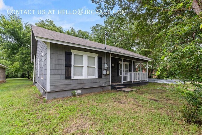 Building Photo - 1225 Texas St